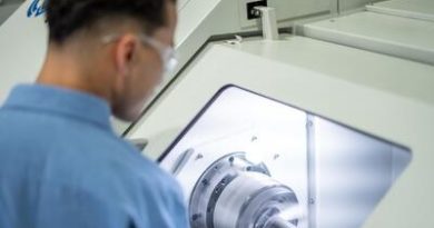Faturamento da indústria recua 5,3% em agosto e tem quarto resultado negativo no ano, aponta CNI