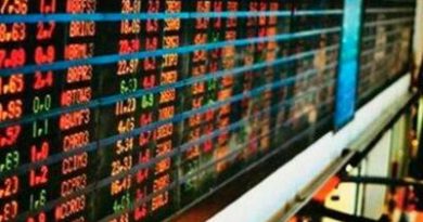 Ibovespa cai com incertezas fiscais e dólar em alta