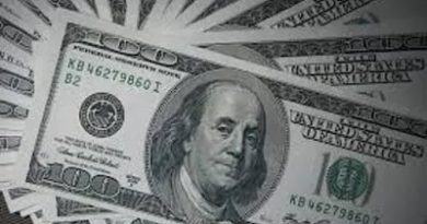 Dólar encerra última sessão quase estável, a R$ 5,37