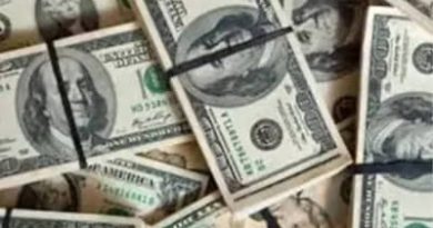 Dólar registra alta no último pregão, cotado a R$ 4,96