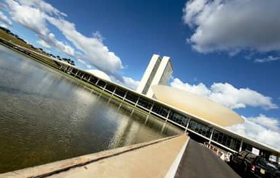 Home-office: deputados são liberados de presença nas sessões desta semana