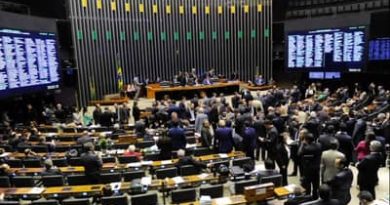 PEC do fim da escala 6×1 é “inadequada e inoportuna”, avalia CNI