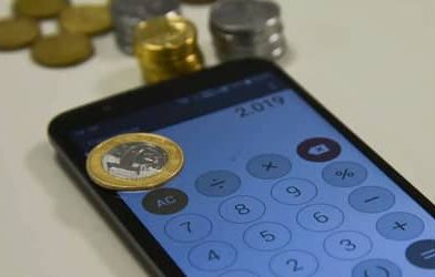 Selic cai para 14,5%, mas segue acima do considerado ideal pela indústria