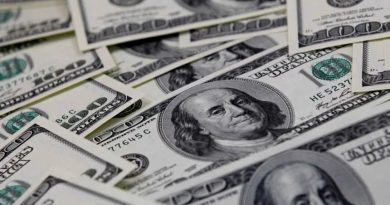 Dólar fecha o último pregão aos R$ 5,20, após queda de 0,04%
